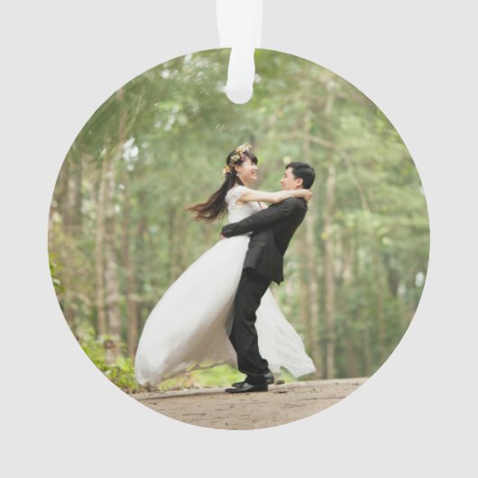 写真の初めてのクリスマスとミセスの写真の新婚 オーナメント (裏面)