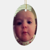 写真の女の赤ちゃんのクリスマスツリーのオーナメントを加えて下さい セラミックオーナメント (右)