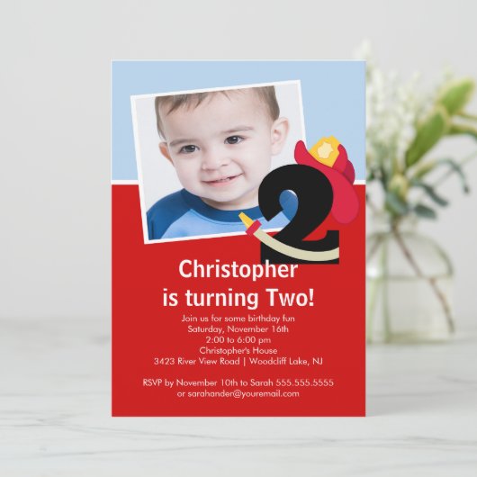 写真の小さい消防士の男の子の第2誕生会 招待状 (スタンド正面)