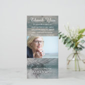 写真の悔やみや弔慰の記念物は素朴な木感謝していしています サンキューカード (スタンド正面)