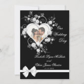 写真の招待状5x7を結婚する黒く及び白いハート 招待状 (正面)