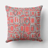 写真の枠にサンゴ クッション (裏面)