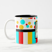 写真の点は縞で飾り、 ツートーンマグカップ (左)