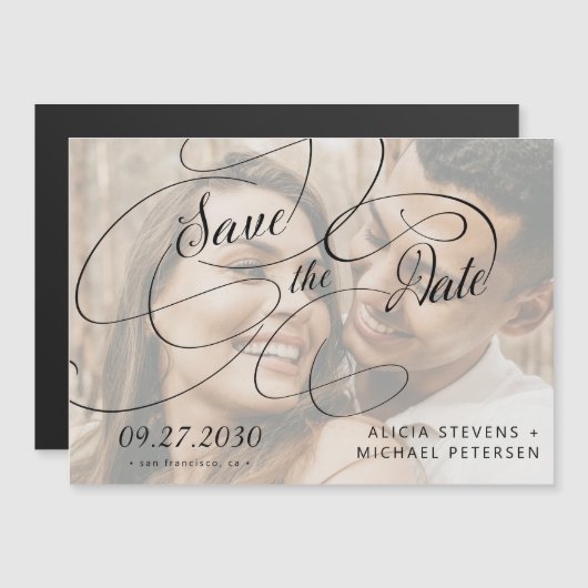 写真の白と黒のスクリプトの結婚式の日付を保存 マグネット招待状 (正面/裏面)