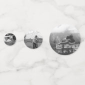 写真の紙吹雪の結婚式の海軍および金ゴールドは装飾を台に置きます コンフェッティ (正面)