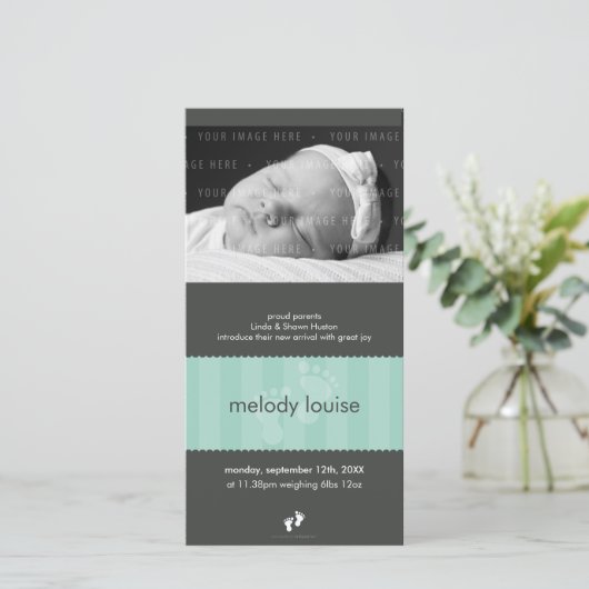 写真の誕生のお知らせ::幸せな足2P 案内状 (スタンド正面)