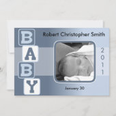 写真の誕生の発表-ブロックを持つ男の赤ちゃん 案内状 (正面)