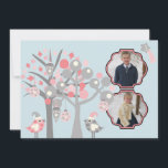写真の追加カスタムWinter Birds Holiday Card シーズンカード<br><div class="desc">柔らかい青の背景にグレーとピンクの鳥かわいらし、オーナメント付きのグレーの木が付いたグレーの木カスタマイズは、簡単にあなたの名前と個人的な休日メッセージとカードを追加することができる領域と2つの領域に自分の写真を追加することができる休日のグリーティングカードはそれを受け取る人を喜ばせる！</div>