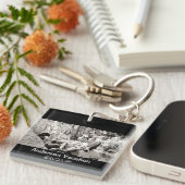 写真のKeychainの家族休暇のモダンの黒 キーホルダー (正面右)