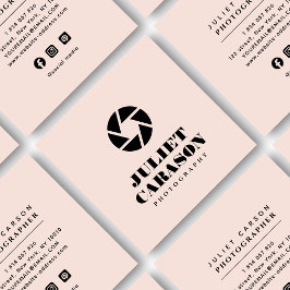 写真はっきりしたタイポグラフィ赤面ピンク スクエア名刺