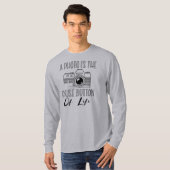 写真は人生のポーズボタン Tシャツ (正面フル)