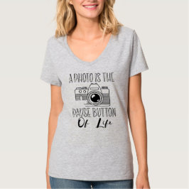 写真は人生のポーズボタン Tシャツ