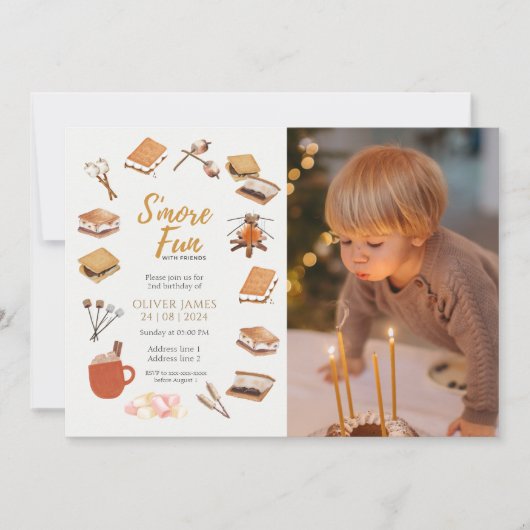 写真もっとカスタムのおもしろい友達キャンプ誕生日 招待状 (正面)