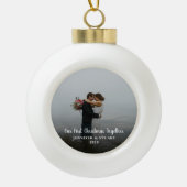 写真を使用して独自の初めてのクリスマスを作成する セラミックボールオーナメント (正面)