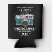 写真を愛する男の子を決して過小評価しない 缶クーラー (正面)