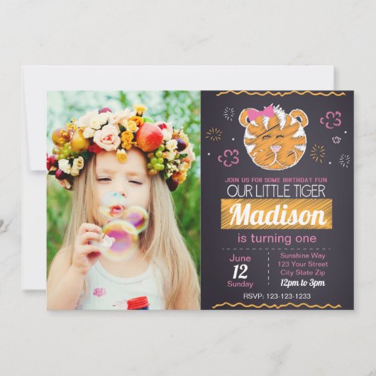 写真を持つピンクのトラの誕生日の招待状 招待状 (正面)