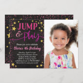 写真を持つ誕生日の招待状を跳んで下さい及び遊んで下さい 招待状 (正面/裏面)