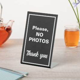 写真を撮らない 台座サイン