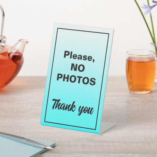 写真を撮らない 台座サイン (インサイチュ)