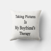 写真を撮ることは私のボーイフレンドのセラピーです クッション (裏面)