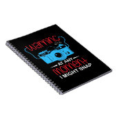 写真を撮る人は一瞬でも驚くかもしれない ノートブック (右側)