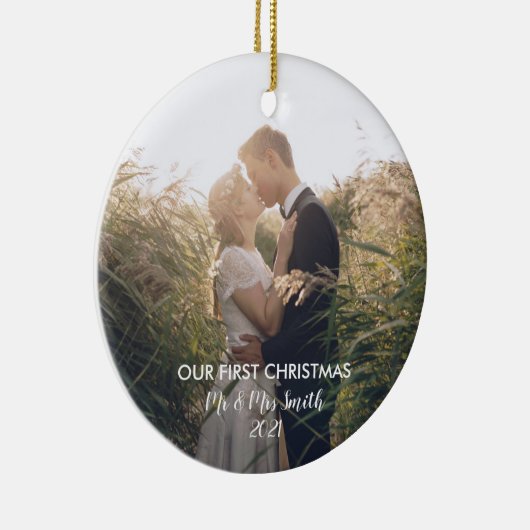 写真を追加する私たちの初めてのクリスマスMr & Mrs. セラミックオーナメント (右)