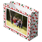 写真を追加するMerry Christmasの猫と木 ラージペーパーバッグ (裏面アングル)