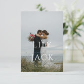 写真エレガントとモダンタイポグラフィrsvpカード 出欠カード (スタンド正面)