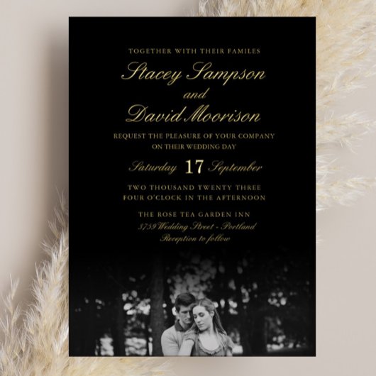 写真エレガントと結婚金ゴールドの実在比較 箔招待状