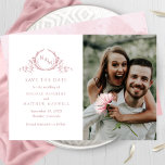 写真エレガントほこりっぽいバラモノグラム結婚ズ セーブザデート<br><div class="desc">この印象的な結婚式で結婚、あなたの日付を発表する日付カードを保存し離れて、正面に2つのセクションを備えた日付カードを、ほこりっぽいバラの色合いで美しい手書きの植物性モノグラムエレガントにフレーミングカップルのイニシャルにあなたの名前と日付と場所の詳細と結婚、あなたの写真のセクションでを右。ほこりっぽいバラと赤面ピンクの色合いで繊細な水色の洗い流し。シンプルエレガントとクリーンスタイル。当社の「ほこりっぽいバラ水彩植物性モノグラム結婚」コレクションの一部は、フルコレクションを含む様々な調整製品が利用可能。以下のリンクを使用してコレクション全体を参照する： https://www.zazzle.com/collections/dusty_rose_blush_water color_botanical_monogram-119419696053653955</div>