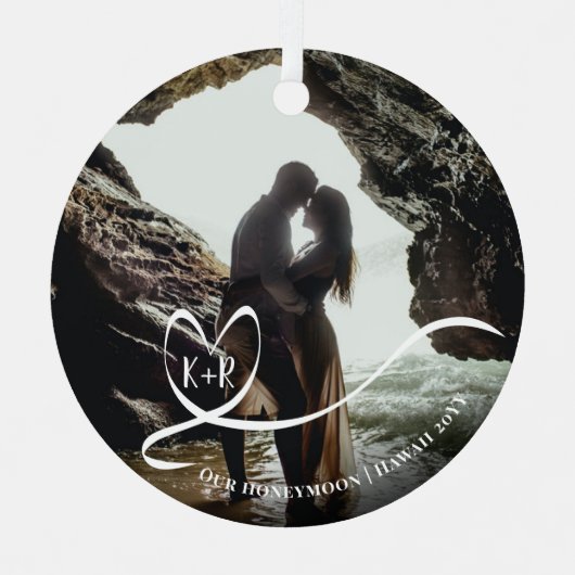 写真エレガントハネムーン旅行思い出の記念 メタルオーナメント (正面)