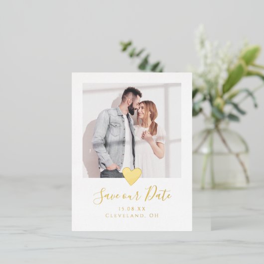 写真エレガントハート日付金ゴールドの実在保存 箔招待状ポストカード (立ち正面)