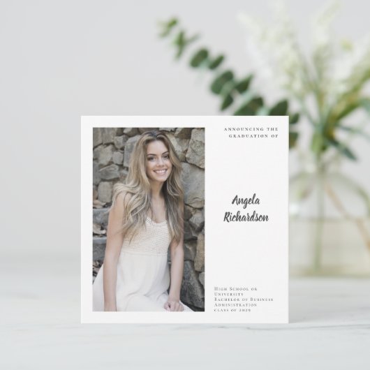写真エレガントパーソナライズされたの卒業 案内状 (スタンド正面)