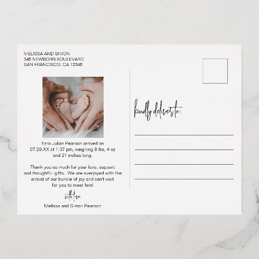 写真エレガントモダンありがとうお誕生発表 箔招待状ポストカード (裏面)