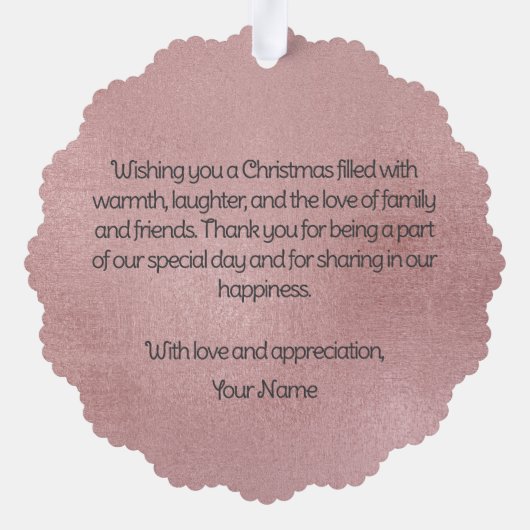 写真エレガント初めてのクリスマス結婚したバラ金ゴールド オーナメントカード (裏面)