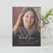 写真エレガント卒業式2025年ナースピン留め サンキューカード (スタンド正面)