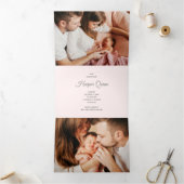 写真エレガント生まれたばかりのコラージュ 三つ折り案内状 (内部)