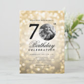 写真エレガント70th Birthday Party金ゴールド《写真》ぼけ味 招待状 (スタンド正面)