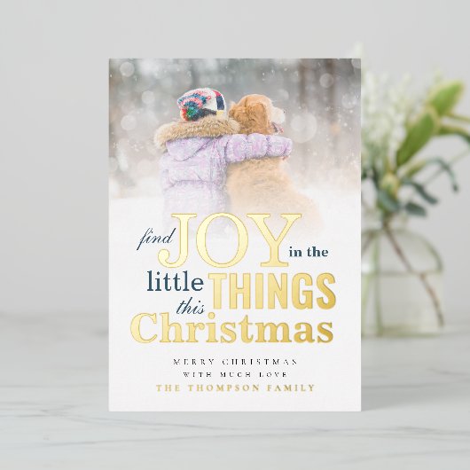 写真オーバーレイ クリスマスに喜びを見つける 小さなこと 箔シーズンカード (立ち正面)