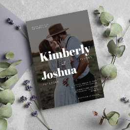 写真オーバーレイ モダン タイポグラフィー ウェディング 招待状