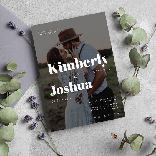 写真オーバーレイ モダン タイポグラフィー ウェディング 招待状