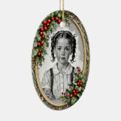 写真カスタムの両面ホリーの枠を持つクリスマス セラミックオーナメント (右)