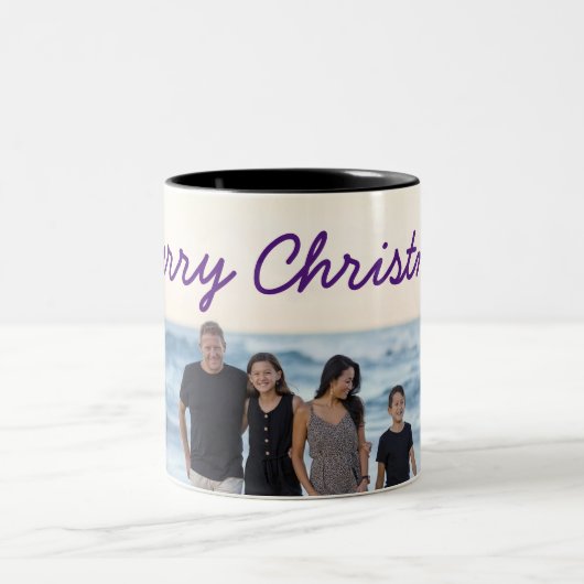 写真カスタムを追加文字メリークリスマス休暇 ツートーンマグカップ (中央)