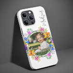 写真カラフルシンプルモダンパーソナライズされたフローラ Case-Mate iPhone 14 PROケース<br><div class="desc">写真カラフルシンプルフローラ名パーソナライズされた電話iPhoneケース頭が切れるは、カラフル水の色の花のフローラリースに囲まれた写真を備えている。書パーソナライズされたエレガント字のモダンタイポグラフィ誕生日、クリスマス、母の日、妹、友人など最高のに最適。写真のヒント： Zazzleにアップロードする前に写真を中心に。©Evco Studio www.zazzle.com/store/evcostudioによる設計</div>