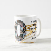 写真コラージュ50周年ギフト年ごと コーヒーマグカップ (正面右)