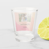 写真シンプル水ミニマル色アートのスローを追加 ショットグラス (裏面)