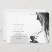 写真シンプル生まれたばかりのコラージュ誕生発表 案内状 (裏面)