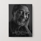 写真トリビュート記念葬祭記念碑 缶バッジ (正面)