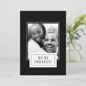 写真バッジ | 白黒写真 | 黒 | 結婚式のお知らせカード 招待状 (スタンド正面)