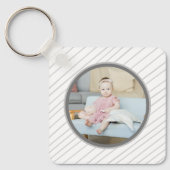 写真パーソナライズされたとグレーの線のパターン キーホルダー (正面)
